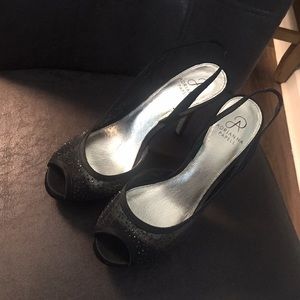 ‼️SALE ❤️ Beautiful Black Heels